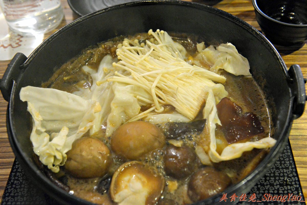 [台中西屯]紙鶴壽喜燒 – 中科商圈新開的壽喜燒吃到飽,肉類品質不錯,新鮮現切有厚度,超推安格斯牛肉 !! (已歇業)
