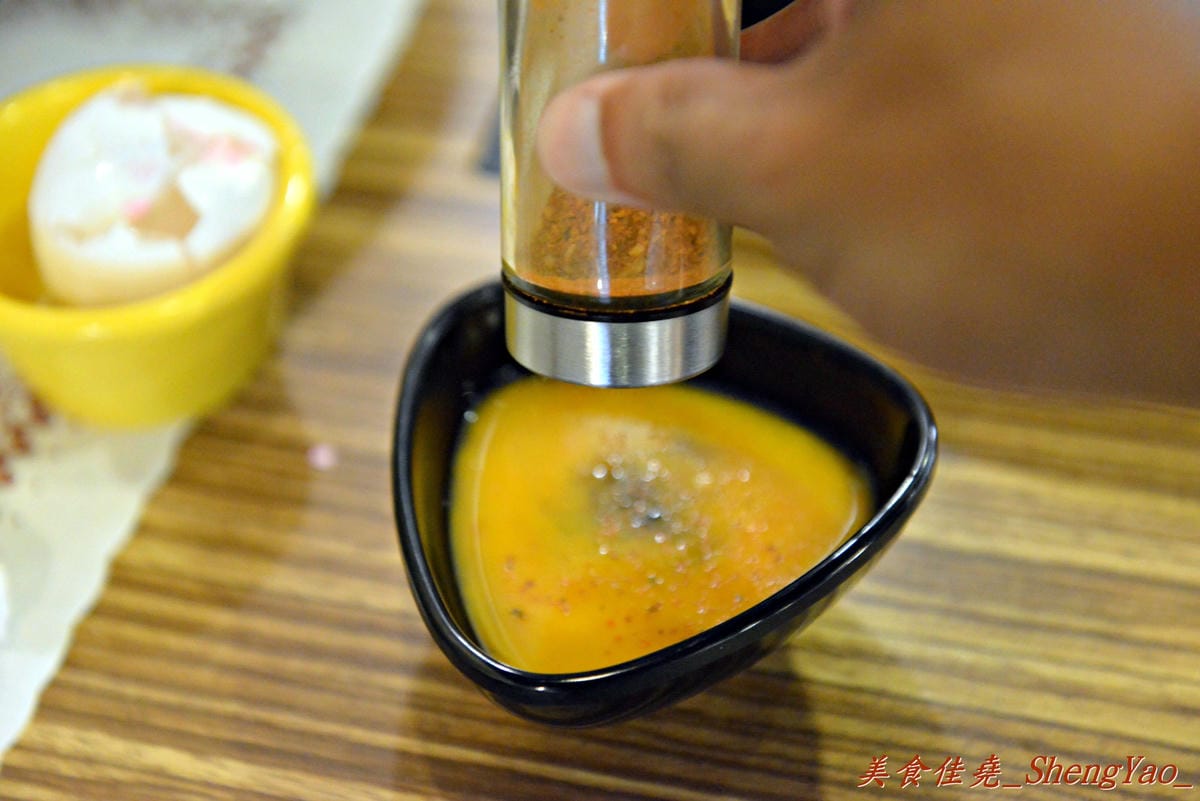 [台中西屯]紙鶴壽喜燒 – 中科商圈新開的壽喜燒吃到飽,肉類品質不錯,新鮮現切有厚度,超推安格斯牛肉 !! (已歇業)