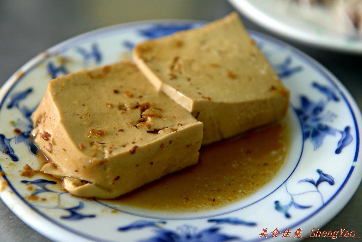 [台中西區]正魯肉飯 – 開了二、三十年的台中滷肉飯老店,據說是內行人才知道的美味。