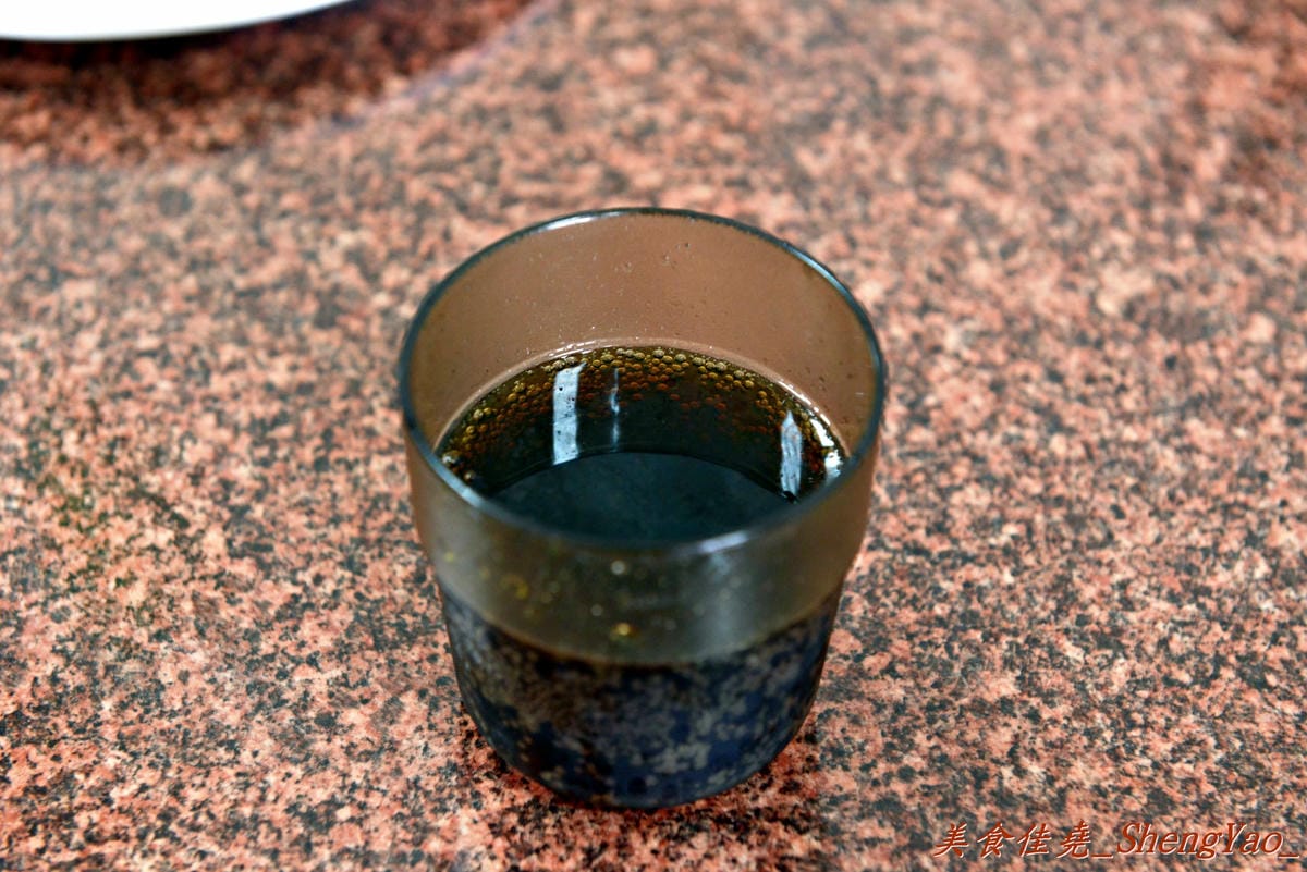 [台中沙鹿]秀如越泰小吃 – 沙鹿新開的泰國小吃店,口味和一般泰式料理不太一樣,但是還不錯吃,內用提供汽水飲料無限暢飲。