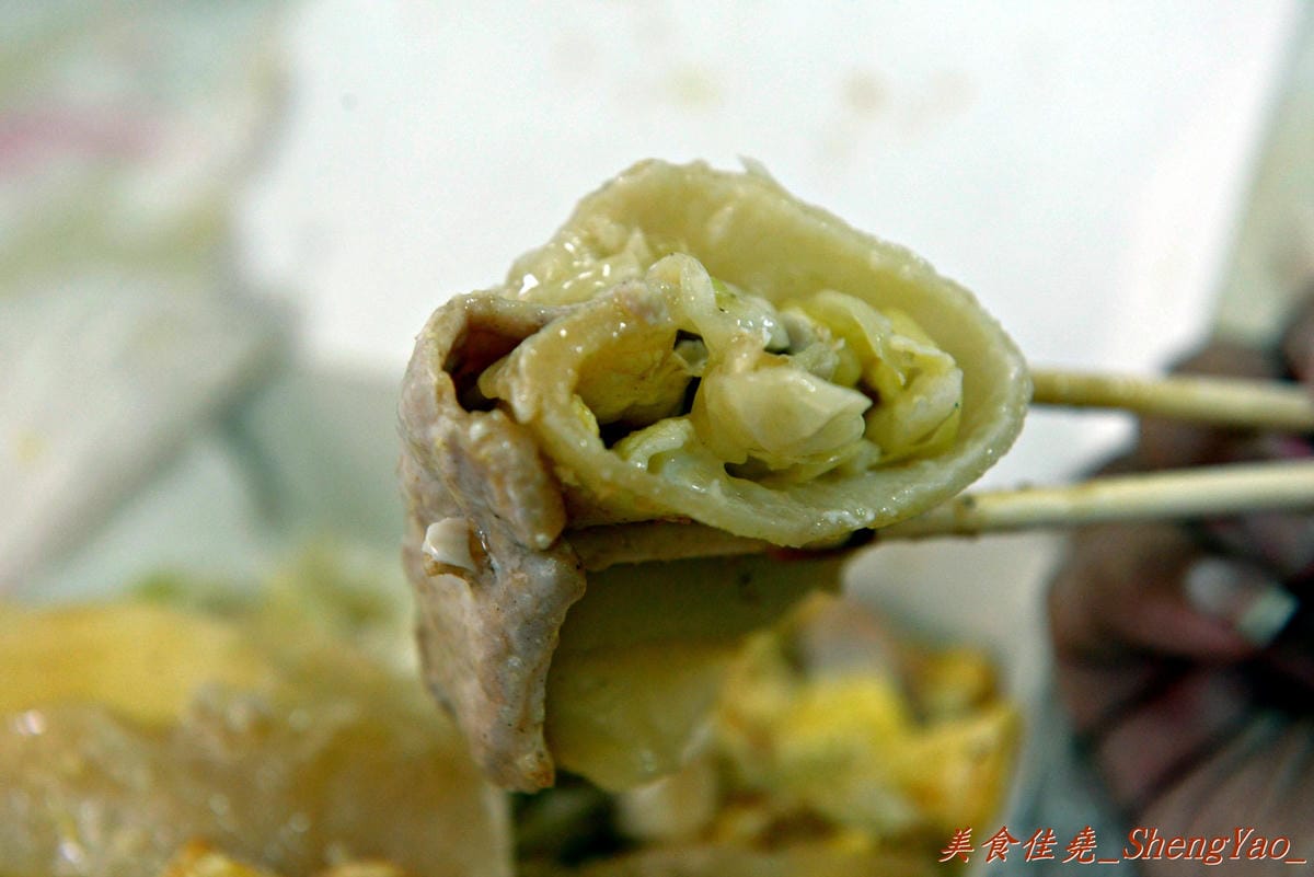 [台中沙鹿]無名早餐餐車巨無霸蛋餅煎包 – 食尚玩家曾介紹過,口味特別,價錢便宜份量超大,100元可以讓你飽到中午吃不下。