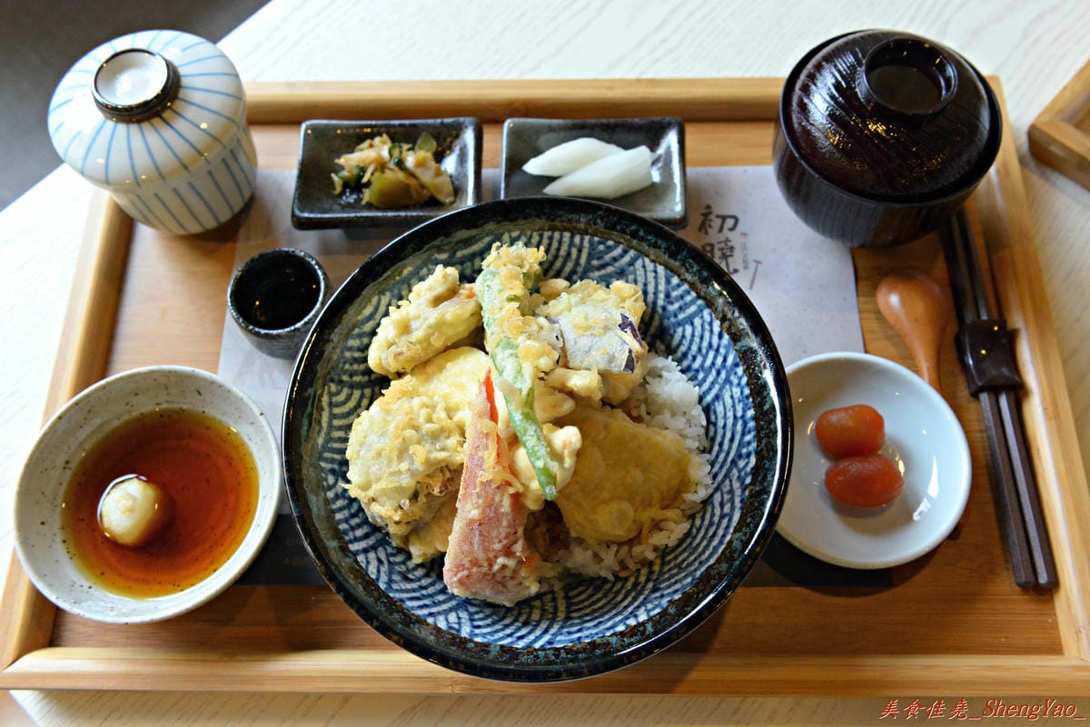 [台中西屯]初曉 江戶天麩羅專賣店 – 台中即將開幕的日式天麩羅專賣店,除了各式各樣天麩羅外還有來自京都抹茶粉製作的特色甜點飲料,超推店家自製的新鮮檸檬蜜蛋糕 !!