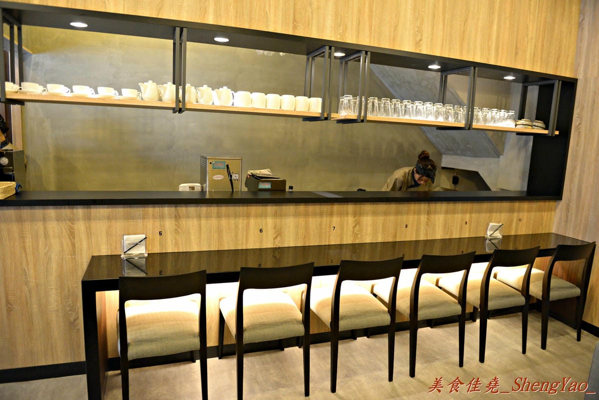 [台中西屯]初曉 江戶天麩羅專賣店 – 台中即將開幕的日式天麩羅專賣店,除了各式各樣天麩羅外還有來自京都抹茶粉製作的特色甜點飲料,超推店家自製的新鮮檸檬蜜蛋糕 !!