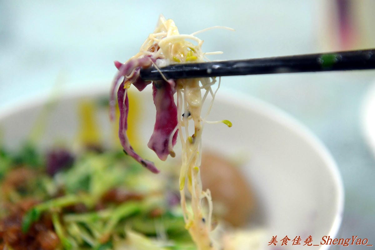 [台中沙鹿]江大爺Man麵堂 – 靜宜商圈一家學生友善餐館,老闆超級親切,餐點便宜份量大。