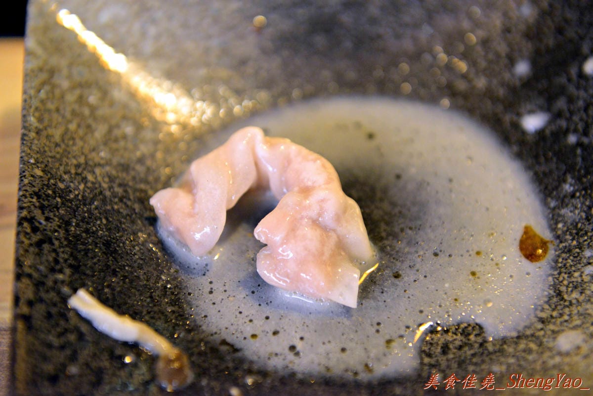 [台中西屯]竹間精緻鍋物 – 在基隆、台北擁有多家分店的”竹間”來台中開店了 !! 超新鮮的海鮮加上頂級肉品,份量超大價格卻不貴,C/P值爆高 !! 營業時間到凌晨4點,台中人吃消夜又一好去處。