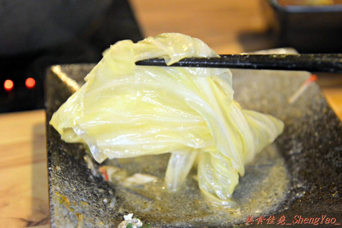 [台中西屯]竹間精緻鍋物 – 在基隆、台北擁有多家分店的”竹間”來台中開店了 !! 超新鮮的海鮮加上頂級肉品,份量超大價格卻不貴,C/P值爆高 !! 營業時間到凌晨4點,台中人吃消夜又一好去處。