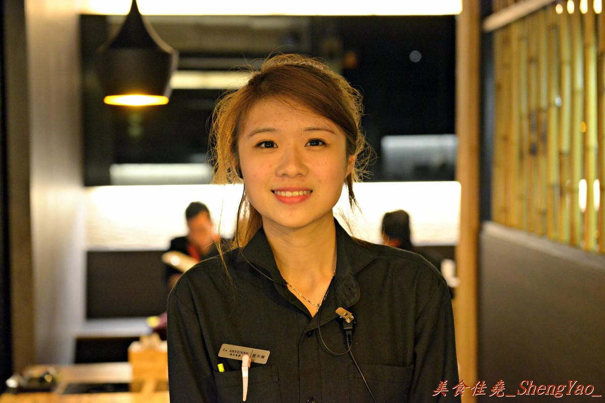 [台中西屯]竹間精緻鍋物 – 在基隆、台北擁有多家分店的”竹間”來台中開店了 !! 超新鮮的海鮮加上頂級肉品,份量超大價格卻不貴,C/P值爆高 !! 營業時間到凌晨4點,台中人吃消夜又一好去處。