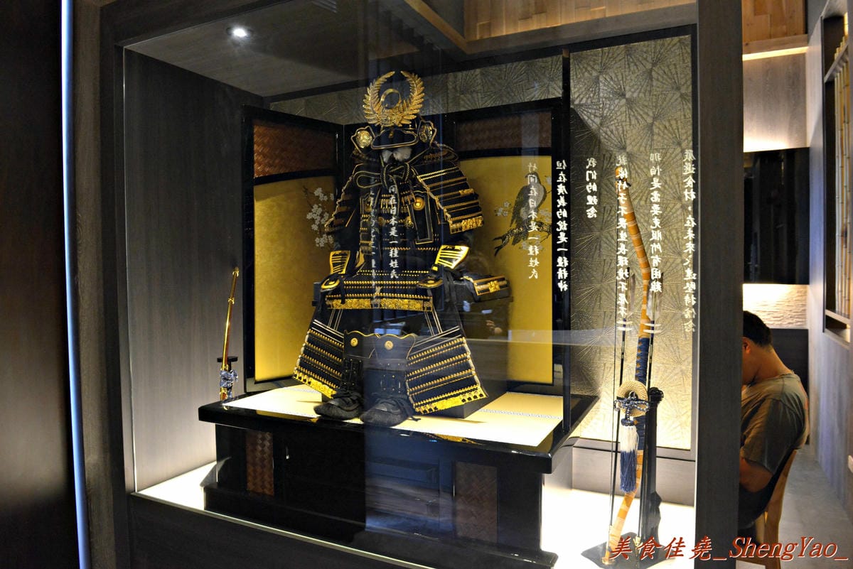 [台中西屯]竹間精緻鍋物 – 在基隆、台北擁有多家分店的”竹間”來台中開店了 !! 超新鮮的海鮮加上頂級肉品,份量超大價格卻不貴,C/P值爆高 !! 營業時間到凌晨4點,台中人吃消夜又一好去處。