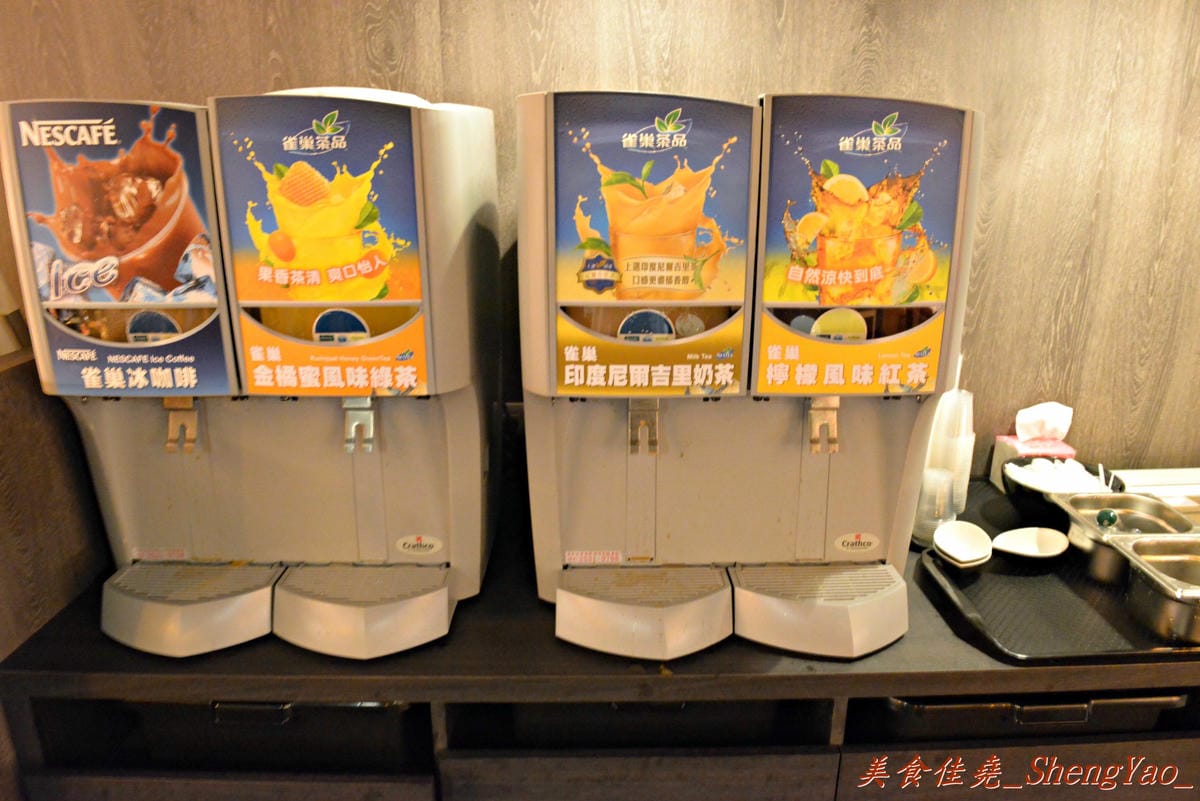 [台中西屯]竹間精緻鍋物 – 在基隆、台北擁有多家分店的”竹間”來台中開店了 !! 超新鮮的海鮮加上頂級肉品,份量超大價格卻不貴,C/P值爆高 !! 營業時間到凌晨4點,台中人吃消夜又一好去處。
