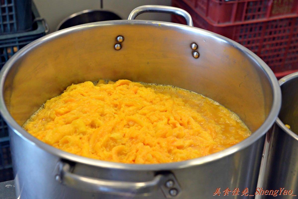[台中清水]華得來冷熱飲專賣店 – 清水的傳奇飲料店,全店整修過後的2.0版,新鮮水果現榨現切看得見,飲料依舊真材實料又好喝。