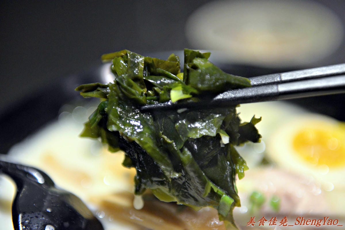 [台中西區]華美185拉麵 – 7月下旬新開幕的百元拉麵,店家湯頭堅持不加大骨粉、配料給得很有誠意,些許地方再改進一下會很棒。(已歇業)