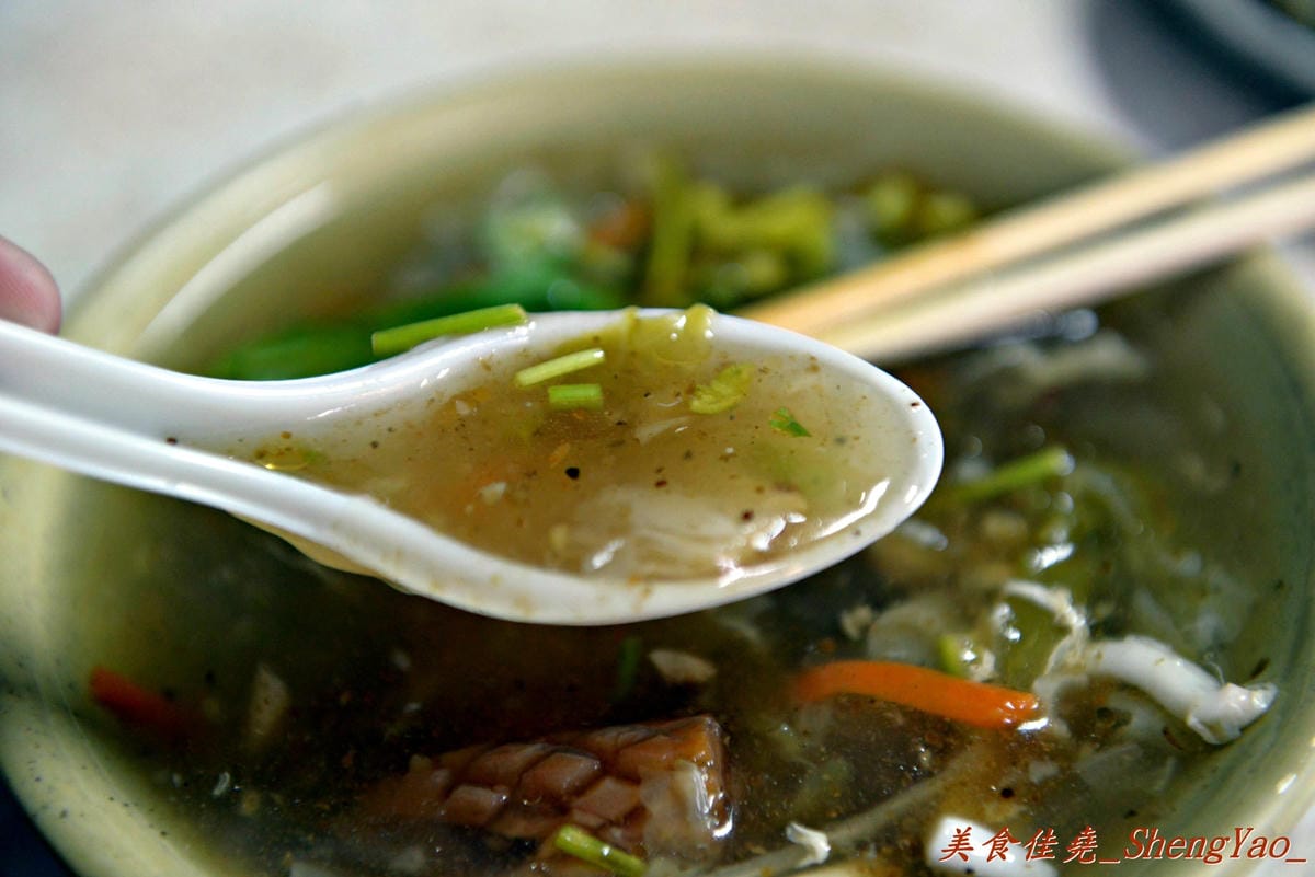 [台中北區]一心市場花枝炒麵 – 一心市場內超過20年歷史,網友口中的傳說級花枝炒麵。