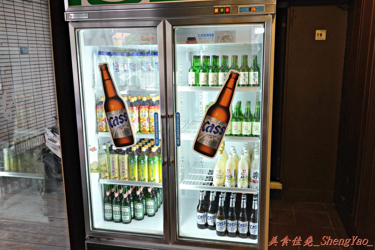 [台中北區]3Pig 韓國五花肉專賣店 – 台中又一新開的汽油桶韓式烤肉,主廚是韓國人,標榜道地韓國口味,食材和器具也全都由韓國空運來台。