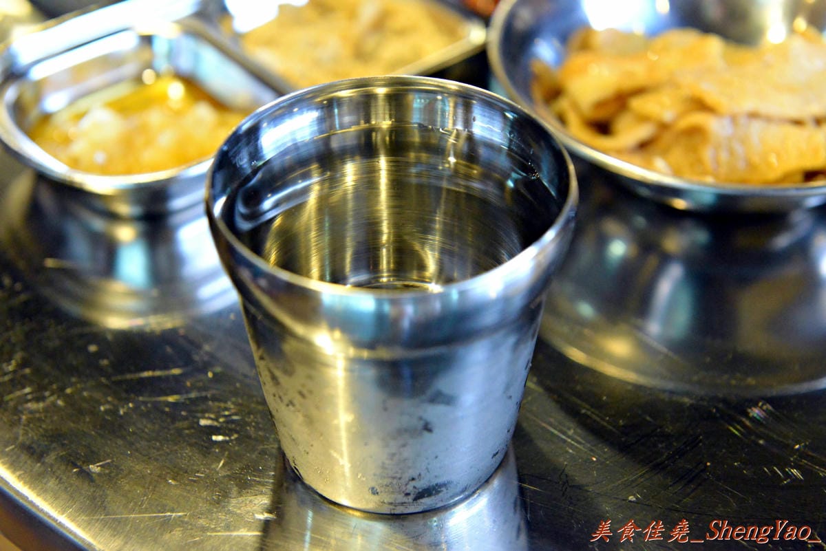 [台中北區]3Pig 韓國五花肉專賣店 – 台中又一新開的汽油桶韓式烤肉,主廚是韓國人,標榜道地韓國口味,食材和器具也全都由韓國空運來台。