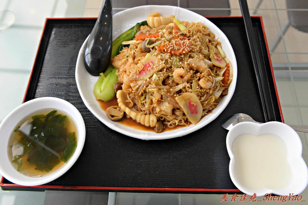 [台中沙鹿]沂品複合式餐飲 – 剛開幕一個月的複合式餐飲,主打精緻港式料理,套餐份量大,價位便宜不另收服務費,C/P值頗高。(已歇業)