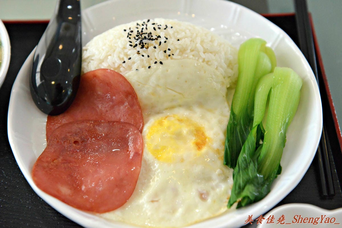[台中沙鹿]沂品複合式餐飲 – 剛開幕一個月的複合式餐飲,主打精緻港式料理,套餐份量大,價位便宜不另收服務費,C/P值頗高。(已歇業)