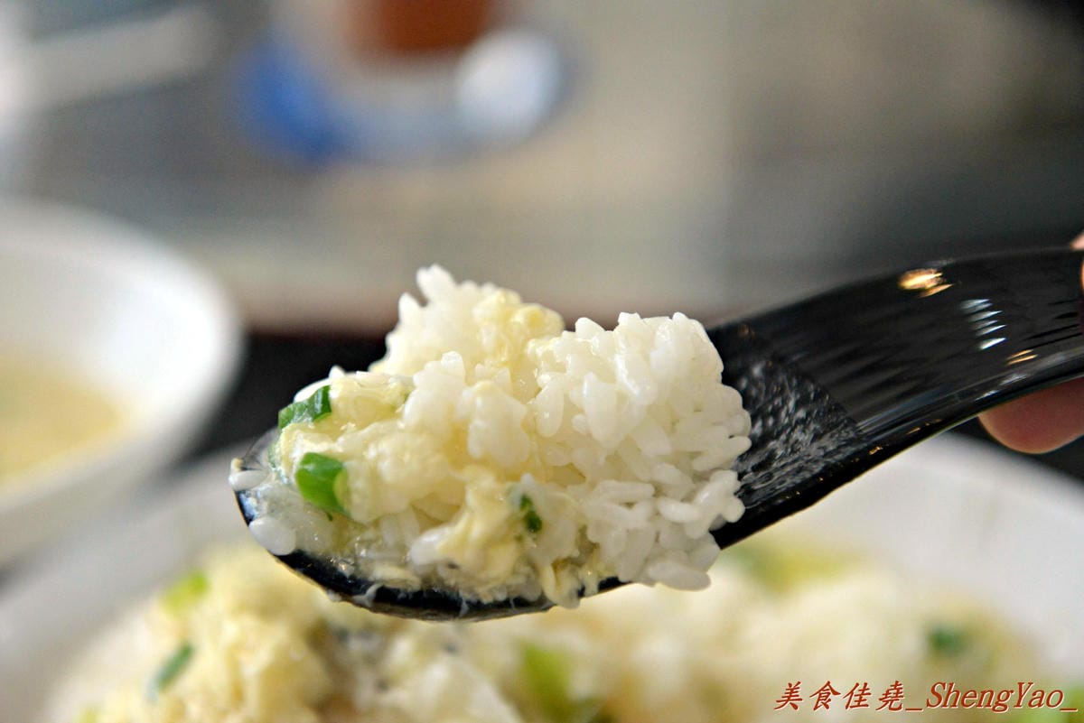 [台中沙鹿]沂品複合式餐飲 – 剛開幕一個月的複合式餐飲,主打精緻港式料理,套餐份量大,價位便宜不另收服務費,C/P值頗高。(已歇業)