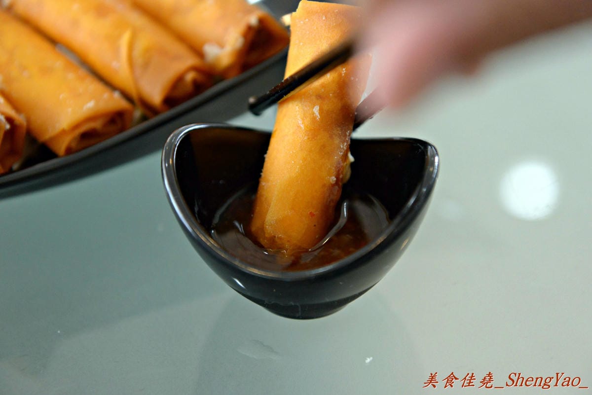 [台中沙鹿]沂品複合式餐飲 – 剛開幕一個月的複合式餐飲,主打精緻港式料理,套餐份量大,價位便宜不另收服務費,C/P值頗高。(已歇業)