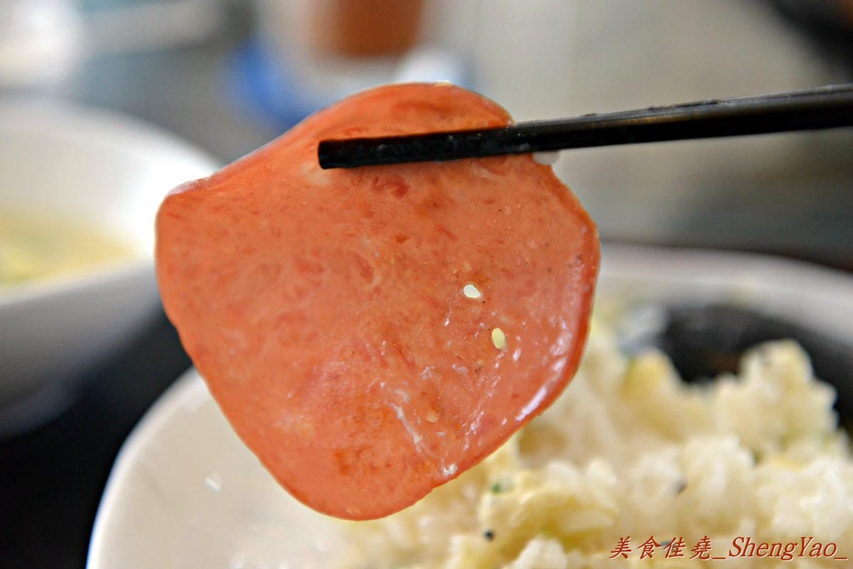 [台中沙鹿]沂品複合式餐飲 – 剛開幕一個月的複合式餐飲,主打精緻港式料理,套餐份量大,價位便宜不另收服務費,C/P值頗高。(已歇業)