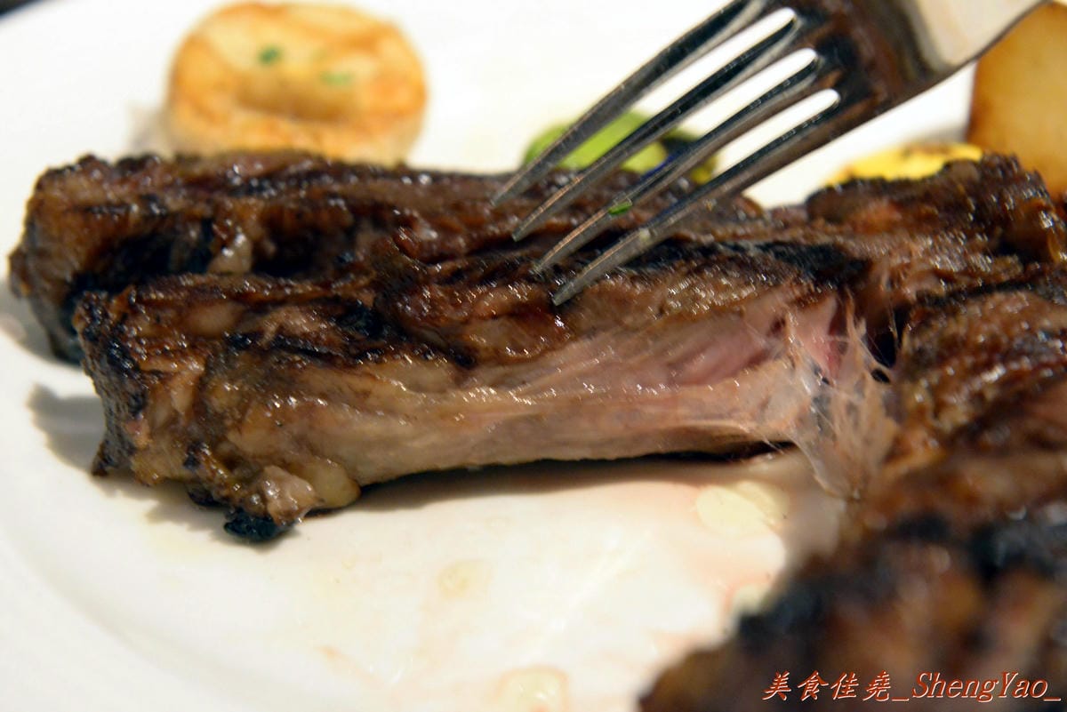 [台中西區]Laura’s Steak House 蘿拉牛排館 – 台中目前唯一和牛吃到飽,9A級澳洲和牛沙朗,2小時內任你無限續。
