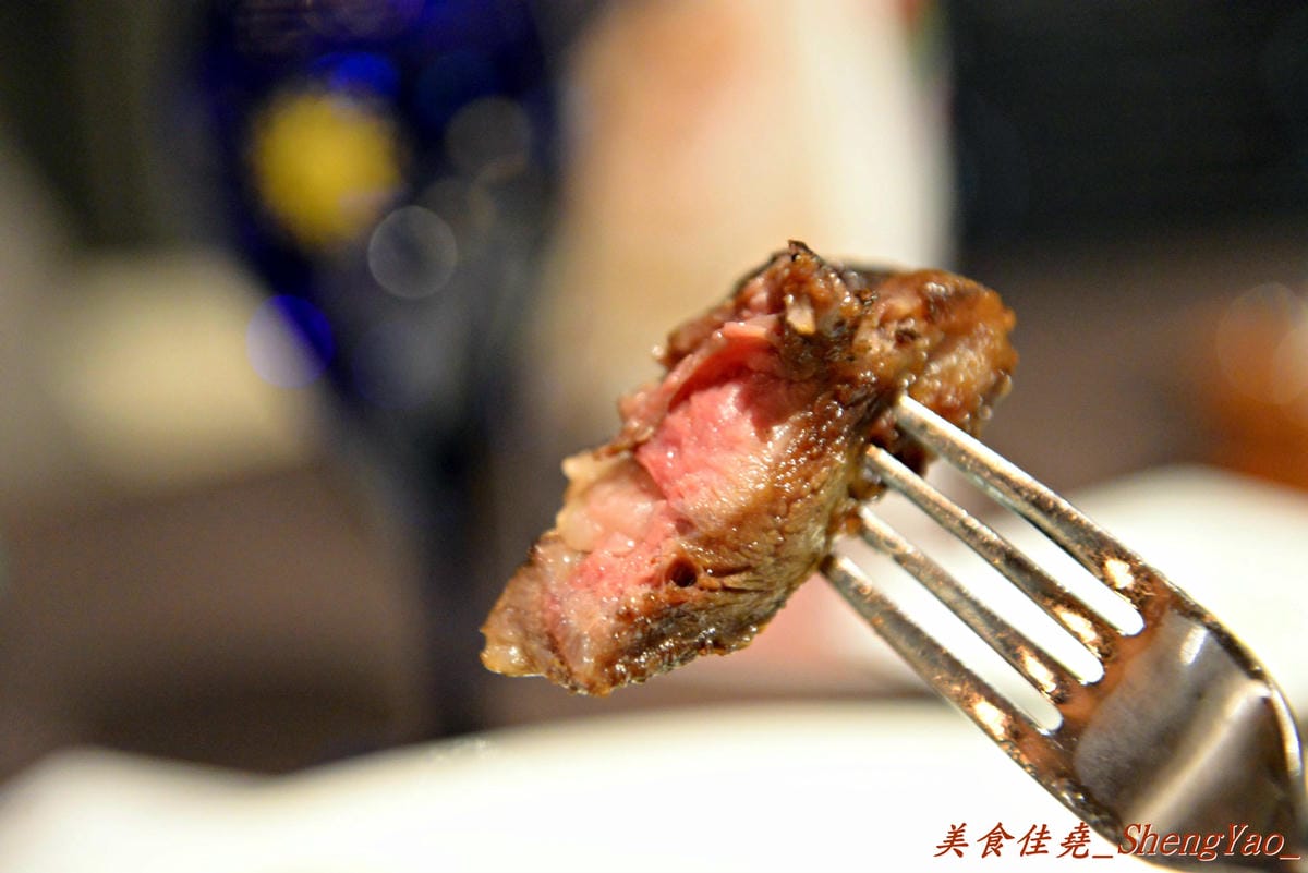 [台中西區]Laura’s Steak House 蘿拉牛排館 – 台中目前唯一和牛吃到飽,9A級澳洲和牛沙朗,2小時內任你無限續。