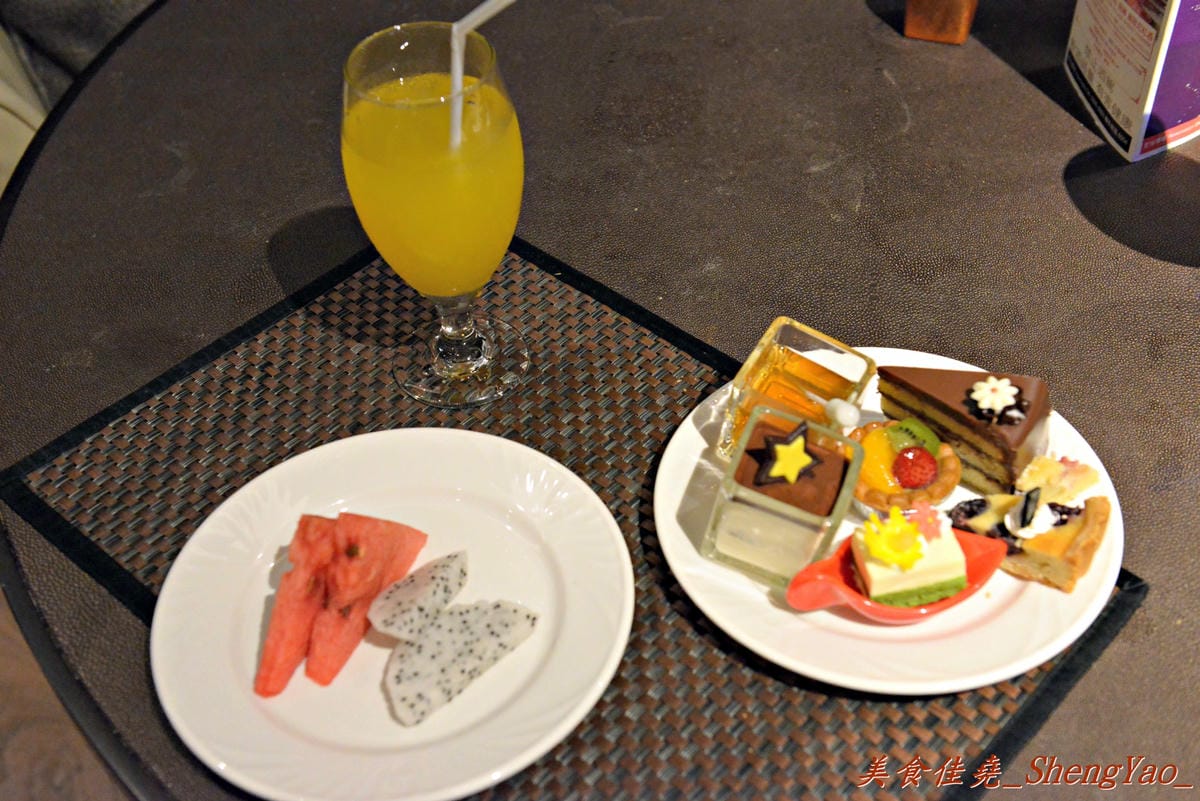 [台中西區]Laura’s Steak House 蘿拉牛排館 – 台中目前唯一和牛吃到飽,9A級澳洲和牛沙朗,2小時內任你無限續。