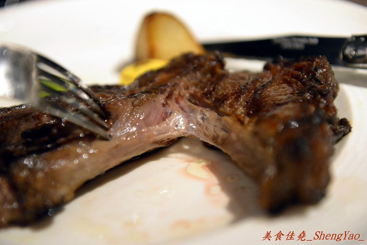 [台中西區]Laura’s Steak House 蘿拉牛排館 – 台中目前唯一和牛吃到飽,9A級澳洲和牛沙朗,2小時內任你無限續。