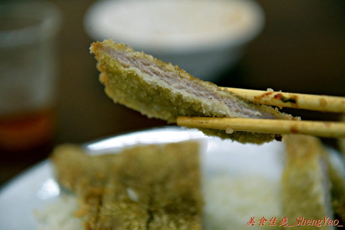 [台中沙鹿]王董食堂 – 帶點古早味的小飯館,東西還不錯吃,豬排咖哩飯頗推薦,內用有免費清涼好喝冬瓜茶。(已歇業)