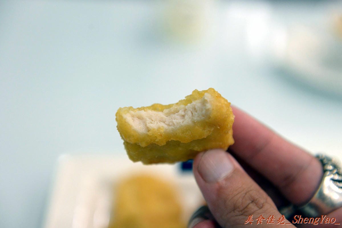[台中清水]喵匠義式麵坊 – 貓咪為主題的療癒風平價義式麵坊,清水分店開幕了,內用提供免費暢飲雀巢飲品、乳酸多多,臨近清水戲院,看完電影剛好來吃。