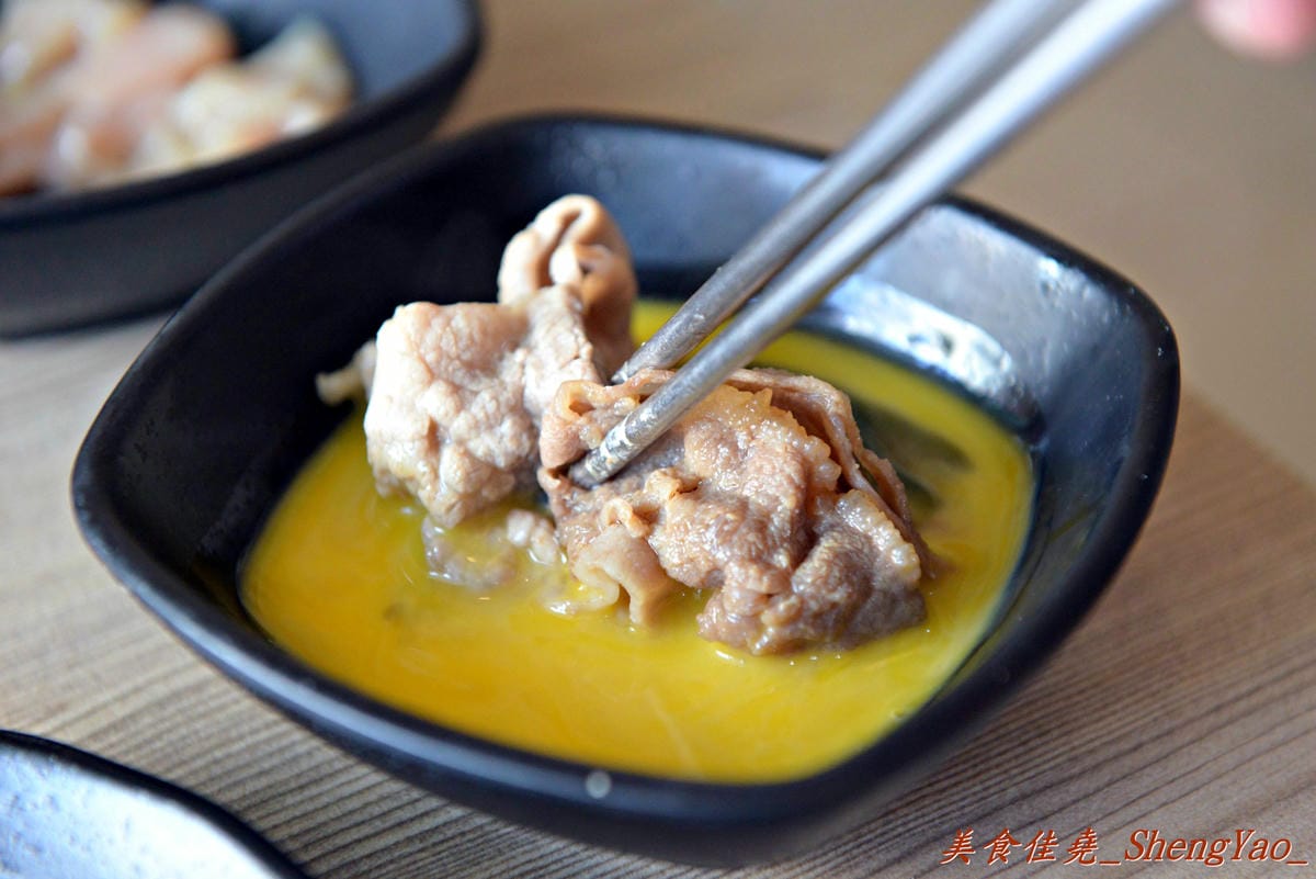 [台中西屯]禾鍋子美味鍋物 – 不到300元就能享有5種肉類吃到飽,食材種類還不少,新鮮度尚可,整體C/P值不錯。(已歇業)