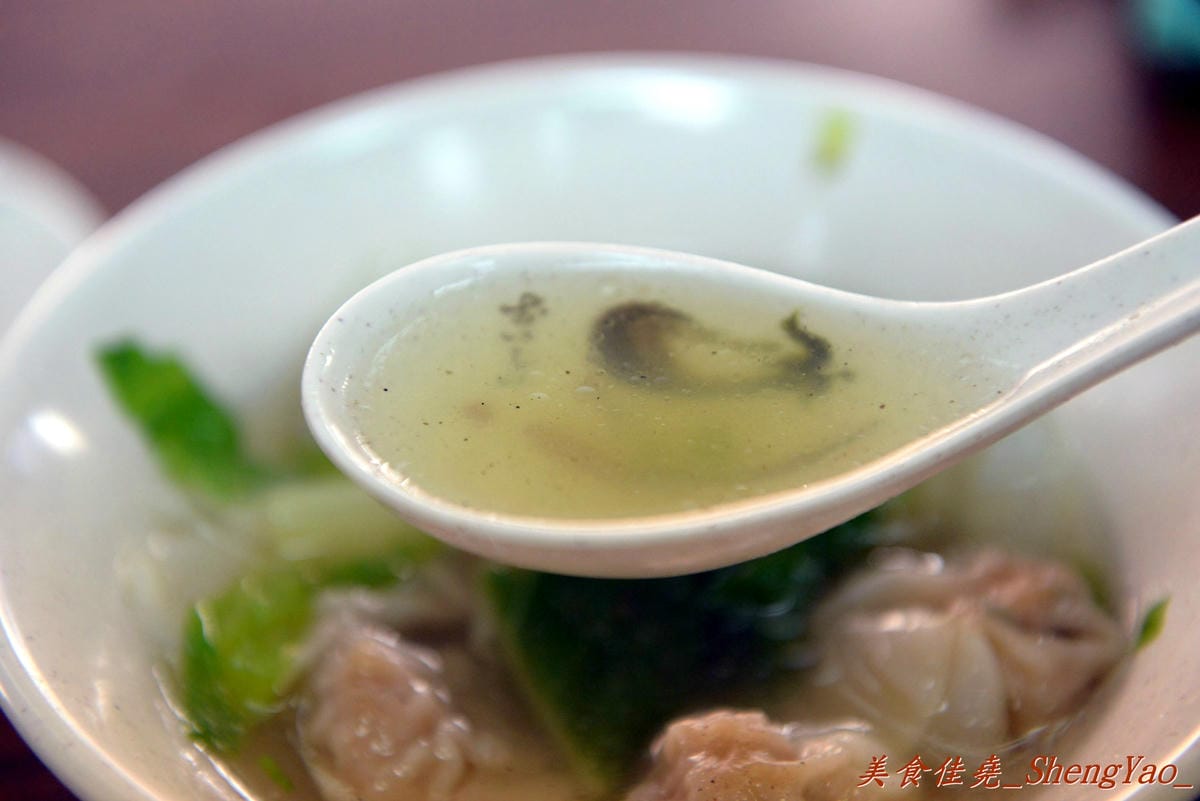 [台中西屯]肉包明 – 來自彰化的50多年歷史包子饅頭專賣店,老麵麵糰做成的細緻外皮 充滿肉汁的扎實肉餡,喜歡吃肉包的朋友必嚐。(已歇業)