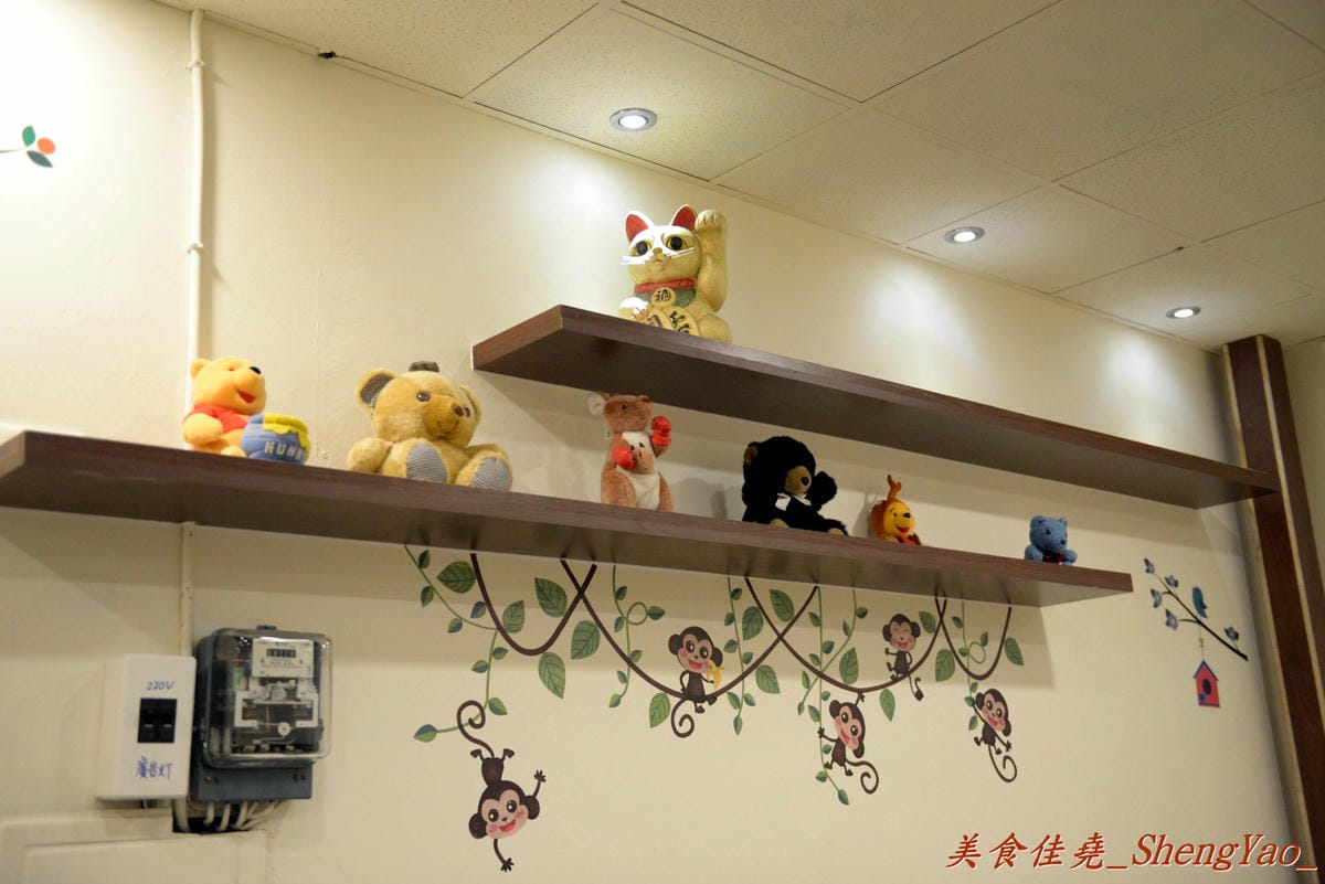 [台中沙鹿]椪柑咖哩傳奇屋 – 靜宜商圈新開幕的平價咖哩專賣店,咖哩和炸物還不差,湯咖哩烏龍麵頗推薦。(已歇業)