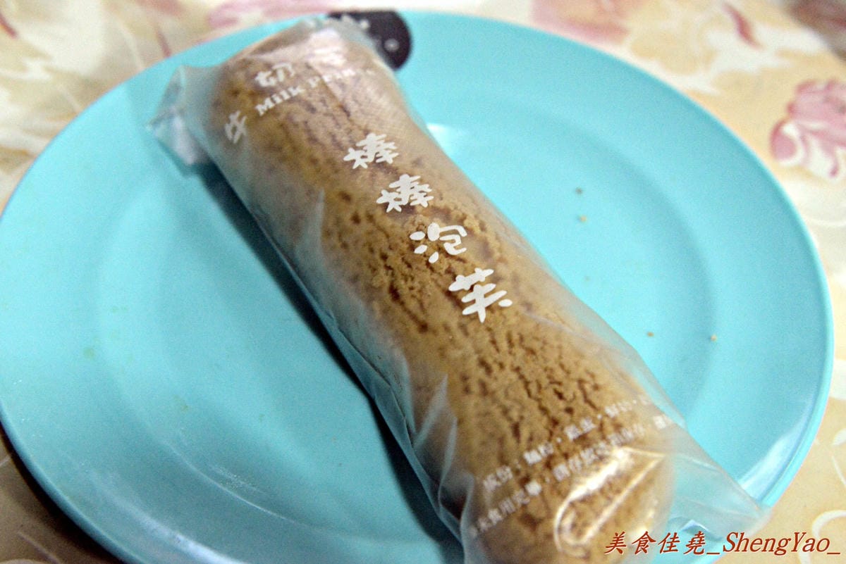 [台中沙鹿]牛奶王子 沙鹿店 – 使用牧場直送鮮奶、麵包師傅現場擀麵糰現場烤的土司專賣店,個人推甜心捲和鮮奶泡芙。
