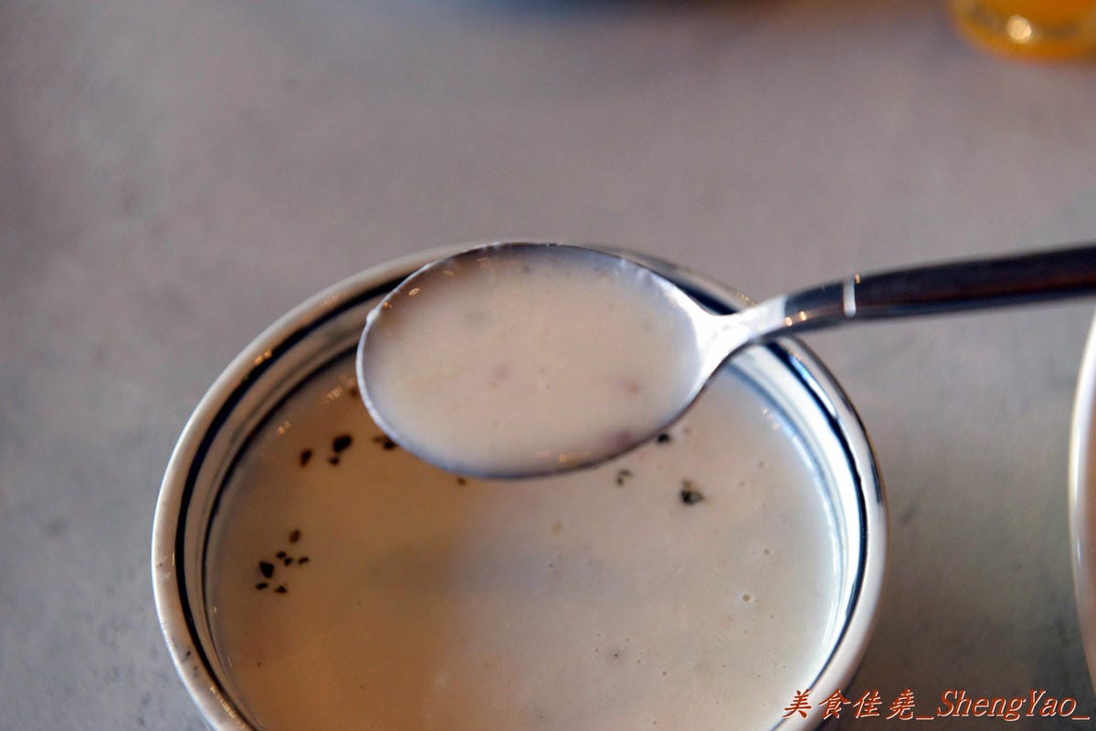 [台中西屯]HUN貳 – 一中街超夯義大利麵餐廳來逢甲開二店了,少見的復古工業loft風超特別,超級爆炸蛤蜊義大利麵好吸睛。