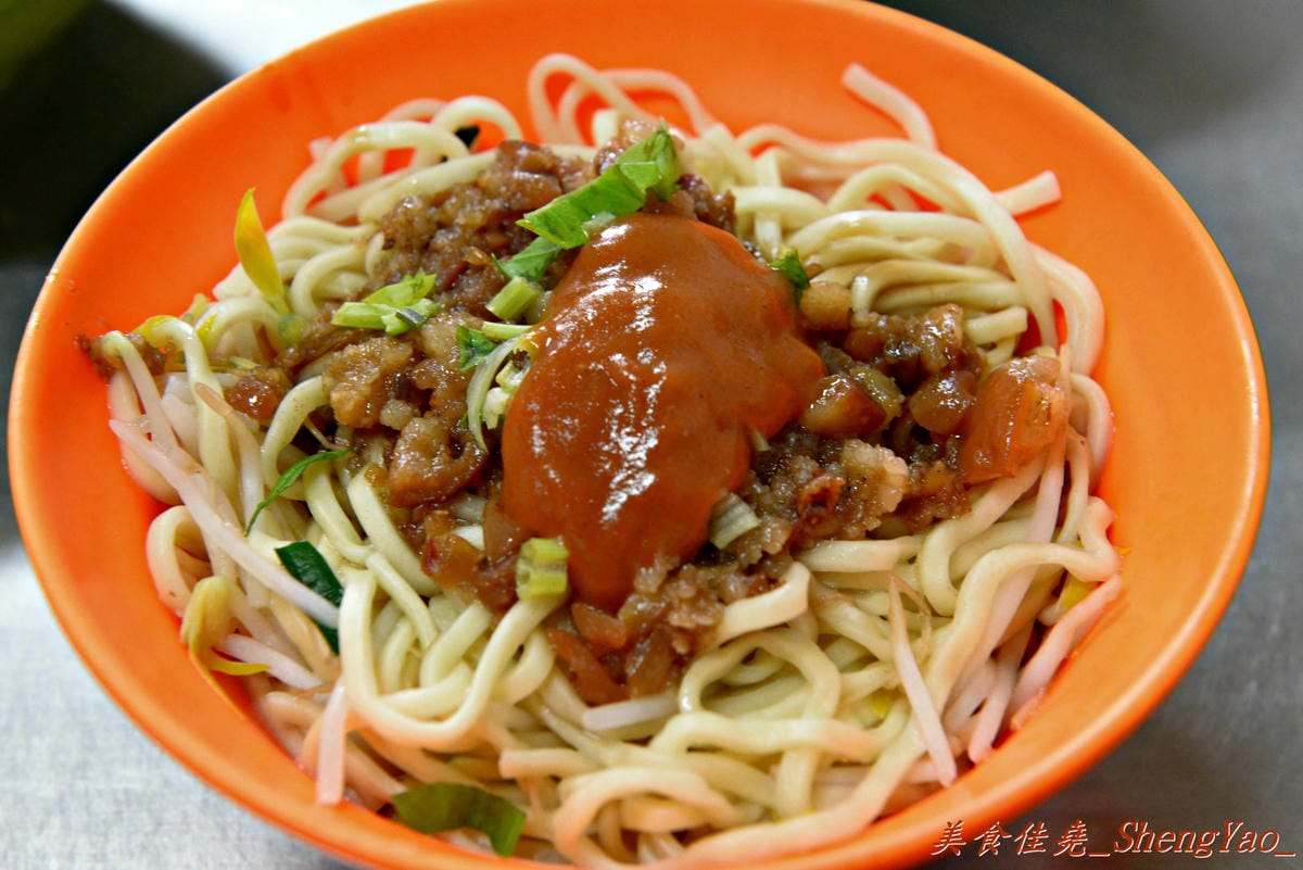 [台中沙鹿]肉圓福 – 沙鹿人氣肉圓老店,肉圓外皮厚實Q彈,醬料味道很不錯,還有乾麵也頗推薦。