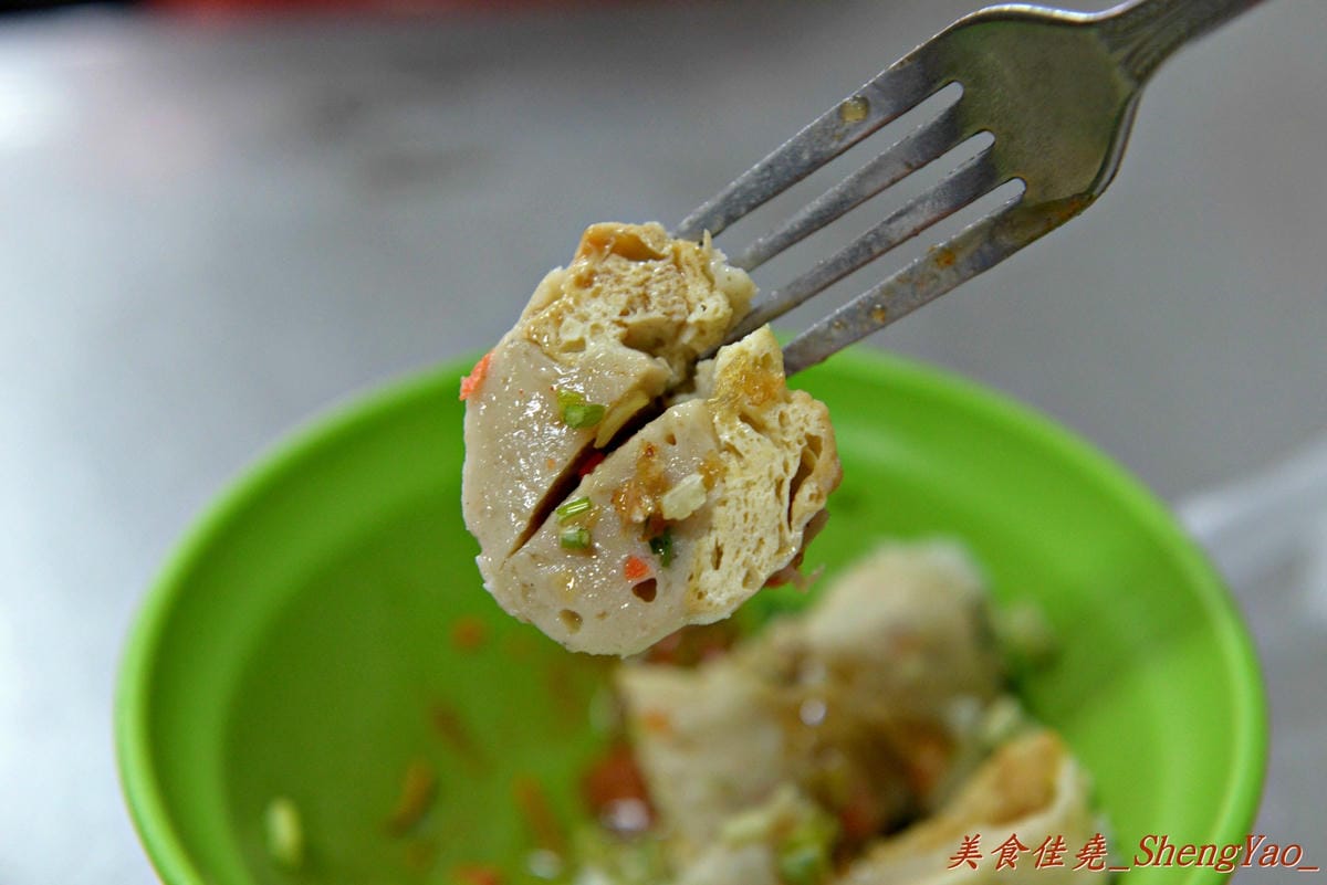 [台中沙鹿]肉圓福 – 沙鹿人氣肉圓老店,肉圓外皮厚實Q彈,醬料味道很不錯,還有乾麵也頗推薦。