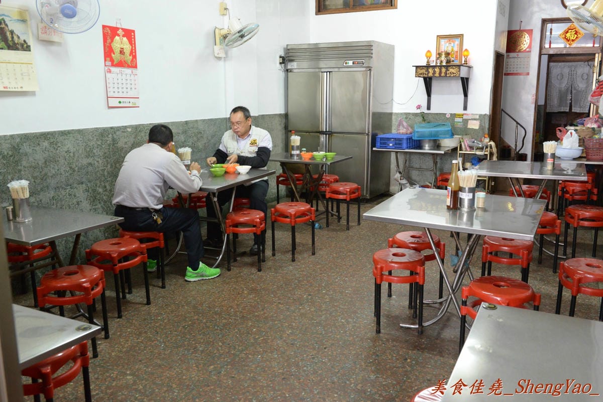 [台中沙鹿]肉圓福 – 沙鹿人氣肉圓老店,肉圓外皮厚實Q彈,醬料味道很不錯,還有乾麵也頗推薦。