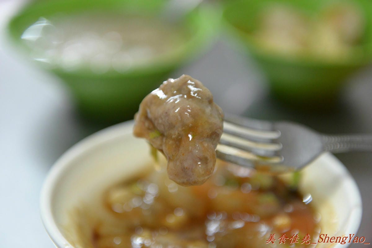 [台中沙鹿]肉圓福 – 沙鹿人氣肉圓老店,肉圓外皮厚實Q彈,醬料味道很不錯,還有乾麵也頗推薦。