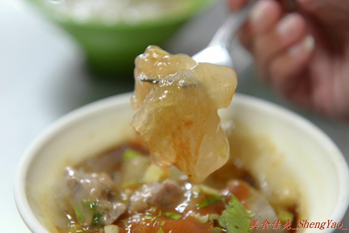 [台中沙鹿]肉圓福 – 沙鹿人氣肉圓老店,肉圓外皮厚實Q彈,醬料味道很不錯,還有乾麵也頗推薦。