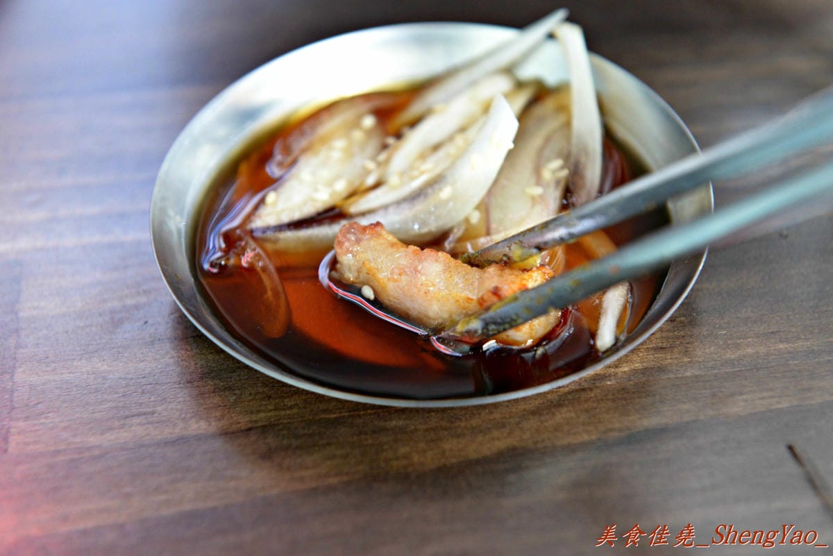 [台中西屯]一桶韓式新食 – 中科商圈新開幕的汽油桶韓式烤肉餐廳,”懷特朵兒”新品牌,雙人套餐附鍋物,飯後甜點還有哈根達斯,份量超多,C/P值超級高。