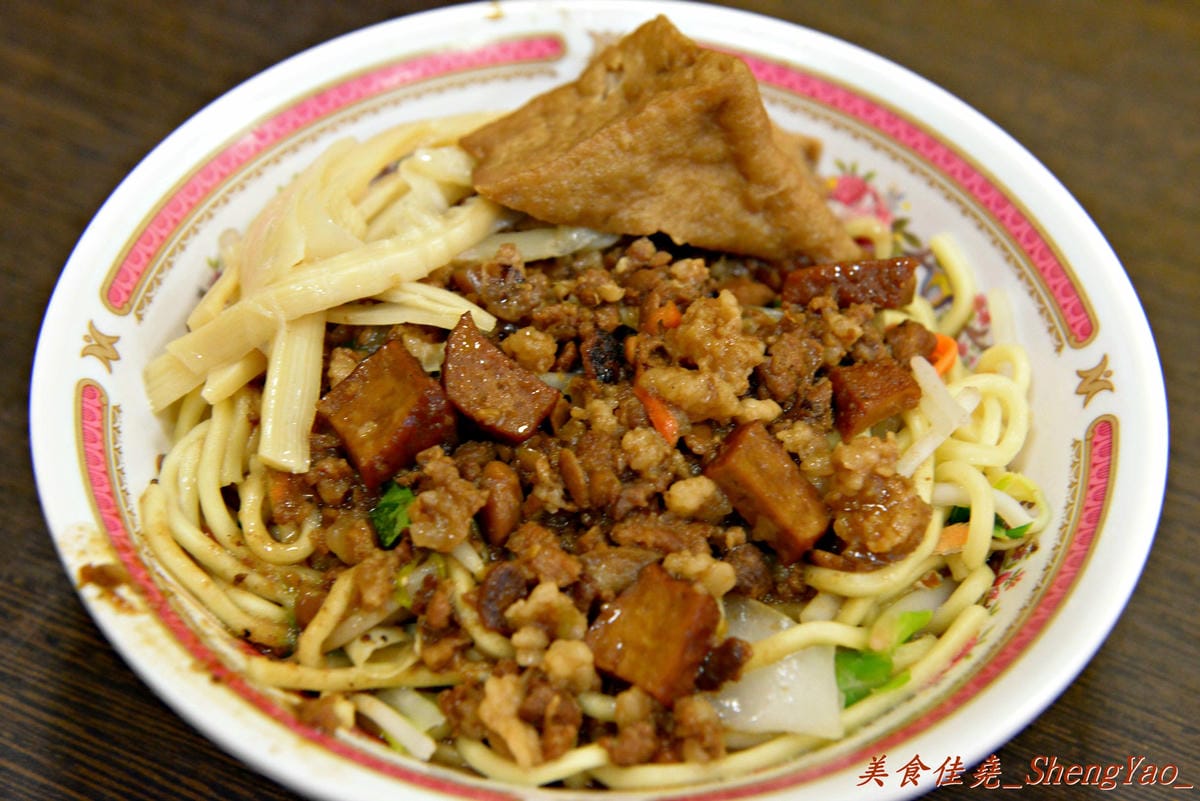 [台中西屯]南部肉燥飯 – 南部口味的魯肉飯,好吃又便宜,其他的自己看。