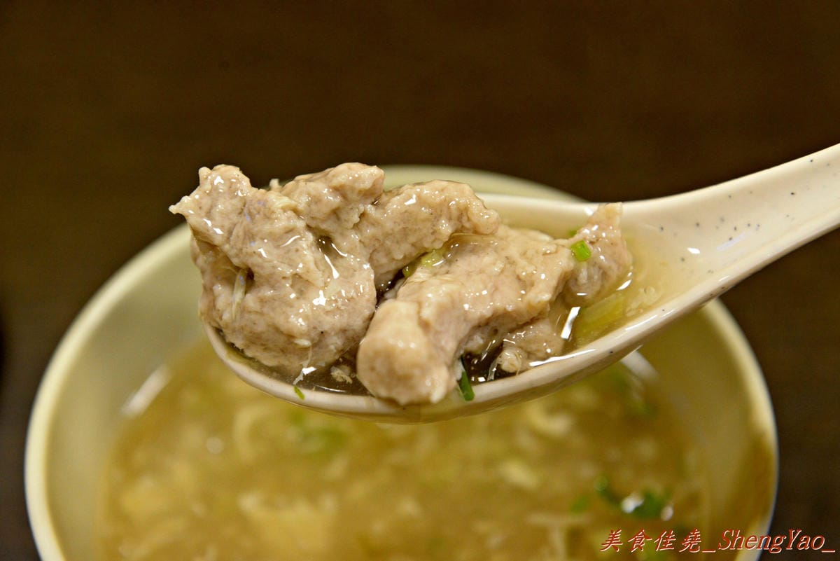 [台中西屯]南部肉燥飯 – 南部口味的魯肉飯,好吃又便宜,其他的自己看。