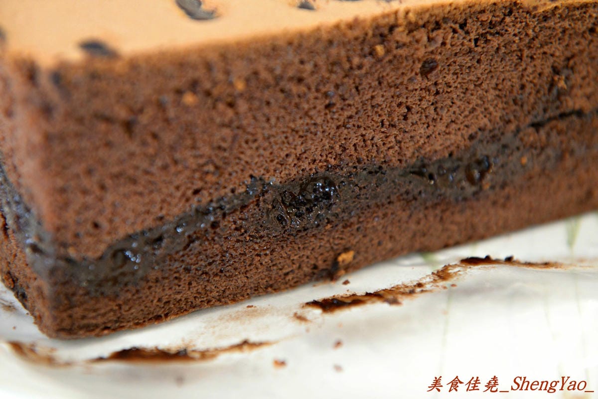 [台中太平] 鑫手作現夯蛋糕 – 結合古早味與創意口味的手作蛋糕,蛋糕口感綿密,內餡口味特別、好吃不膩,價格超便宜,買來自己吃或是當伴手禮送人都適合。