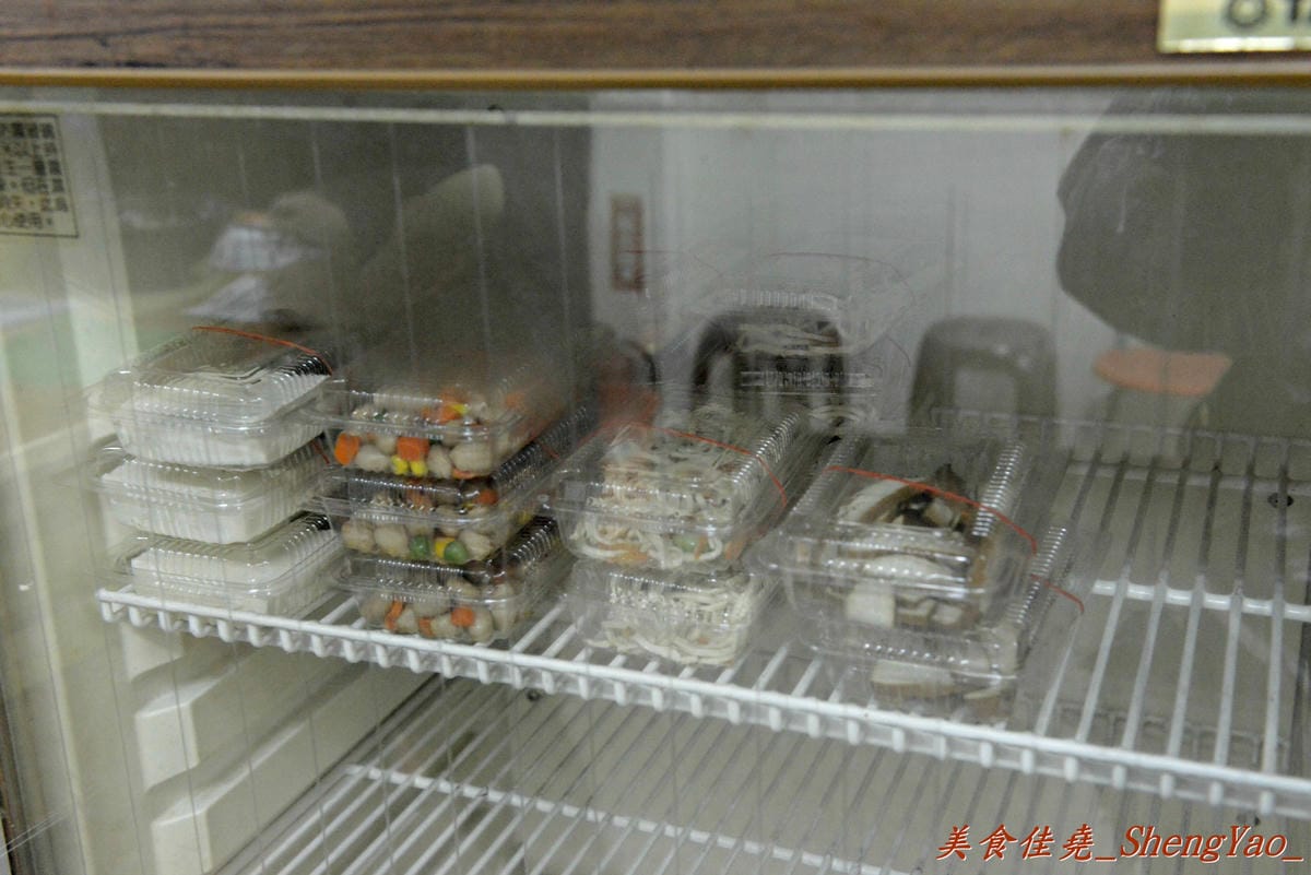 [台中沙鹿]北勢溫州大餛飩 – 沙鹿新開的溫州大餛飩,乾麵類很好吃,內用還有免費暢飲的天然冬瓜茶。(已歇業)