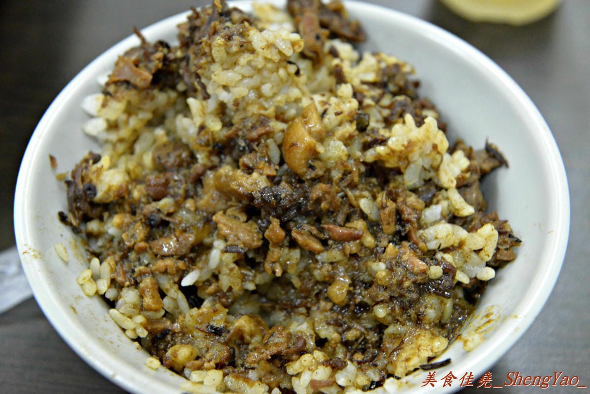 [台中沙鹿]北勢溫州大餛飩 – 沙鹿新開的溫州大餛飩,乾麵類很好吃,內用還有免費暢飲的天然冬瓜茶。(已歇業)