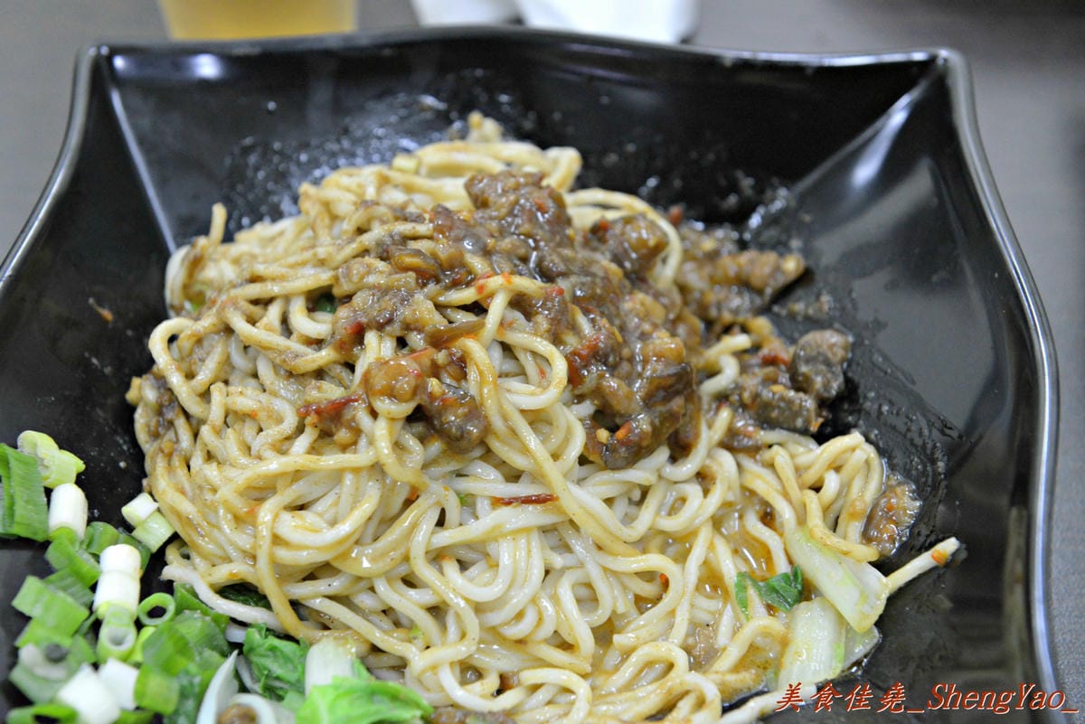 [台中沙鹿]北勢溫州大餛飩 – 沙鹿新開的溫州大餛飩,乾麵類很好吃,內用還有免費暢飲的天然冬瓜茶。(已歇業)