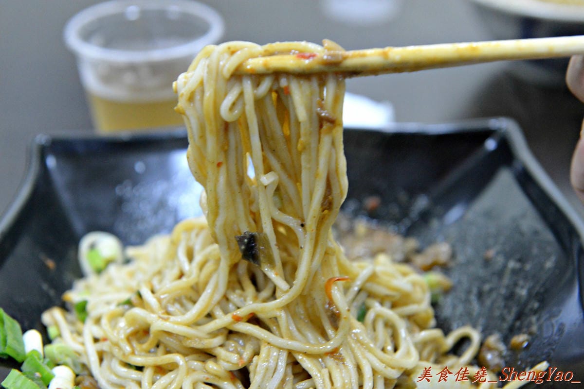 [台中沙鹿]北勢溫州大餛飩 – 沙鹿新開的溫州大餛飩,乾麵類很好吃,內用還有免費暢飲的天然冬瓜茶。(已歇業)