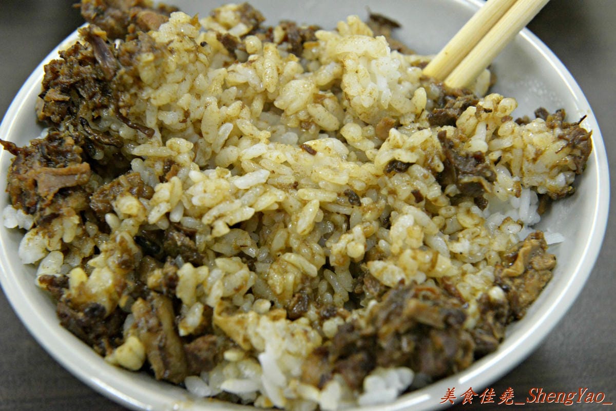 [台中沙鹿]北勢溫州大餛飩 – 沙鹿新開的溫州大餛飩,乾麵類很好吃,內用還有免費暢飲的天然冬瓜茶。(已歇業)