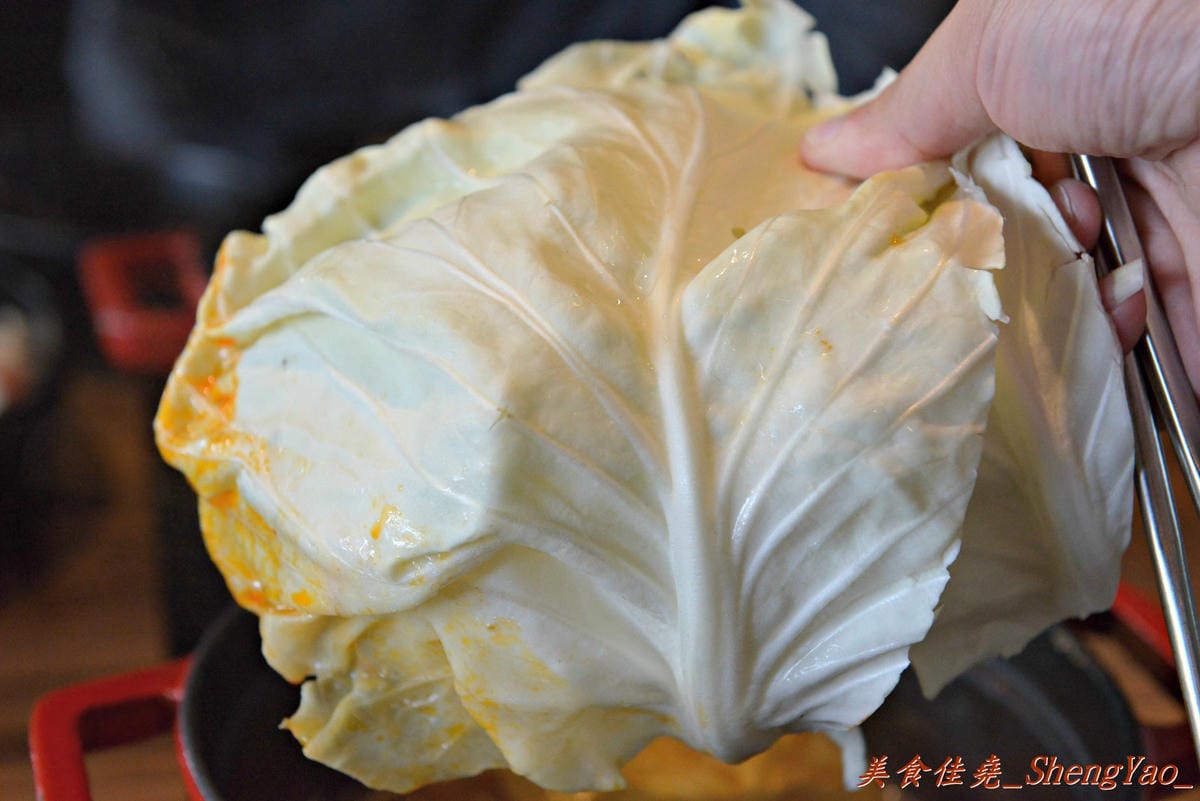 [台中沙鹿]宇良食 健康鍋物 – 沙鹿新鍋物餐廳,氣派裝潢、平價消費且不收服務費,肉類品質很有水準(目前試賣期間打卡有送一盤肉)。