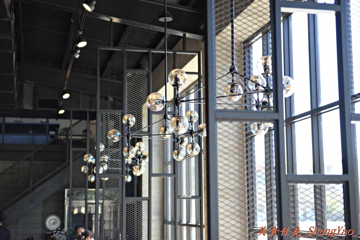 [台中沙鹿]宇良食 健康鍋物 – 沙鹿新鍋物餐廳,氣派裝潢、平價消費且不收服務費,肉類品質很有水準(目前試賣期間打卡有送一盤肉)。